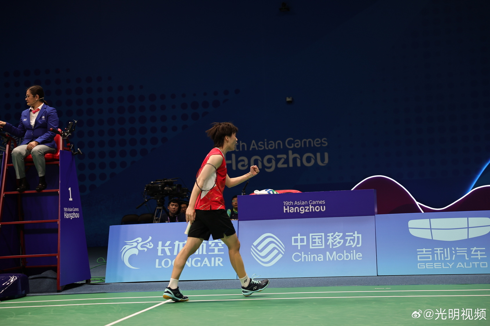 阿尔瓦雷斯 阿尔瓦雷斯