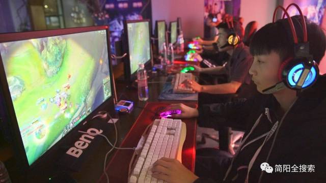 用数据与精 用数据与精