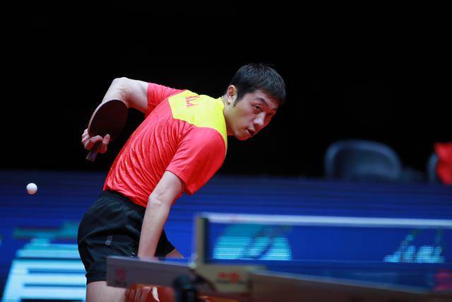 不论是内行 不论是内行