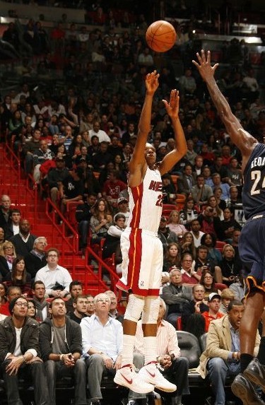 至基层足球 至基层足球